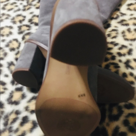 Vincent Camuto Boots - Picture 10 of 10